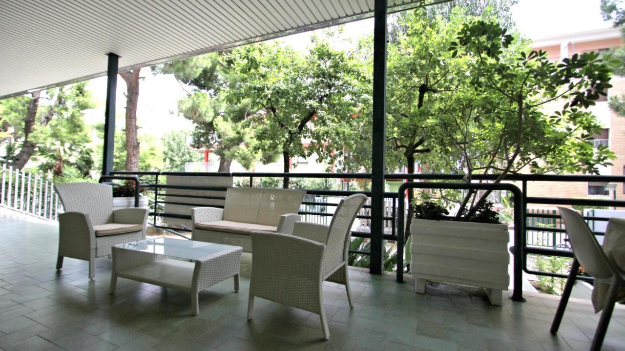 Hotel Pineta San Benedetto del Tronto Exterior photo